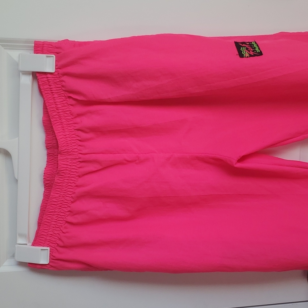Vintage Surf-Style Hot Pink Windbreaker Suit With matching Pants💗 Hostess Pick - Picture 9 of 13